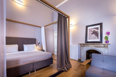 라 토레 델 체스텔로