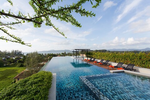 6th 애비뉴 수린 비치