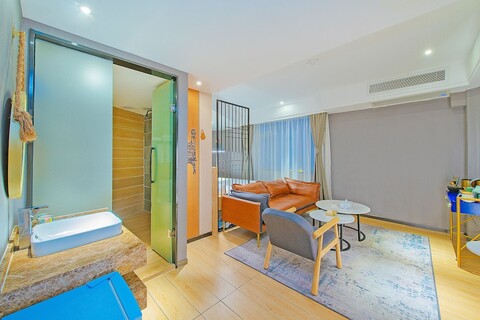 선전 동부 철도 및 부지 지하철역 랜치 호텔