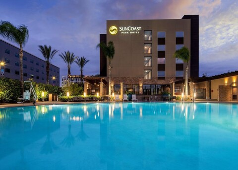 선코스트 파크 호텔 애너하임 리조트, 태피스트리 바이 힐튼