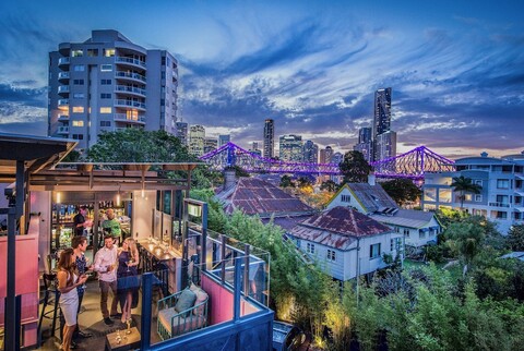 스파이서스 발포어 브리즈번