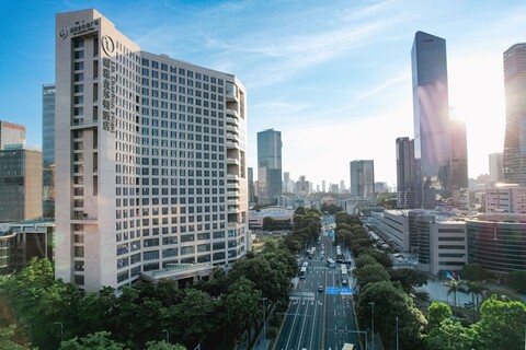 리아 찰턴 호텔 선전