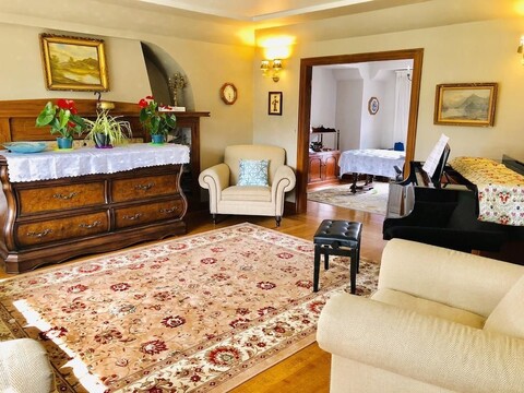 더 썬샤인 하우스