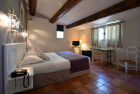 마스 드 큐레 부르스