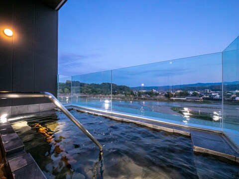 히토요시 온천 나베야