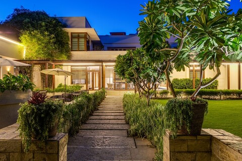 더 메너 - 뉴델리