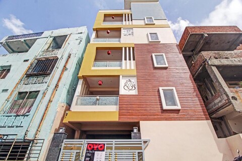 Collection O by OYO Shining Suites Near Erragadda Metro Station