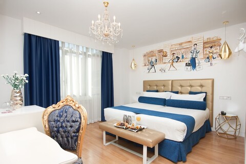 그루포텔 마요라즈고