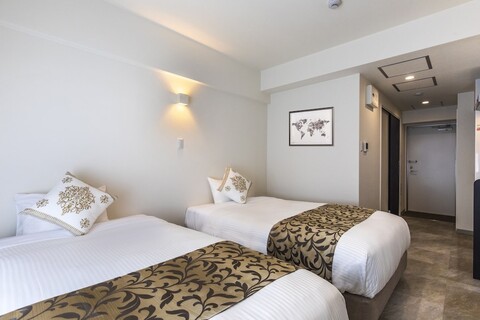 미스터 긴조 인 니카스 - 마키시 역