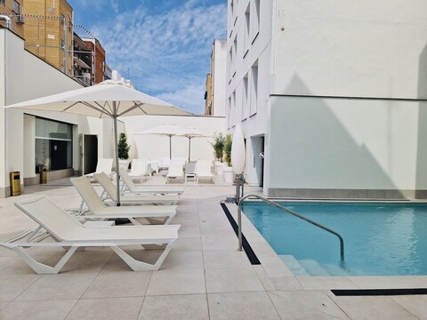 비르헨 데 로스 레예스 호텔