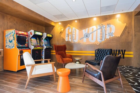 더 램블러 호텔