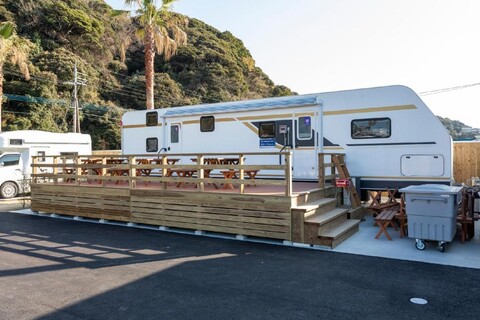 THE TRAILERHOUSE VILLAGE YOBUKO SEASIDE