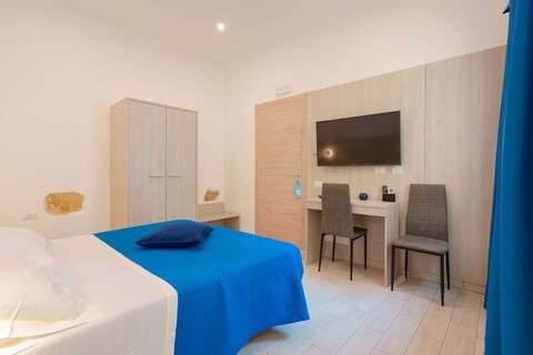 Bardilio Luxury Rooms IUN P1813