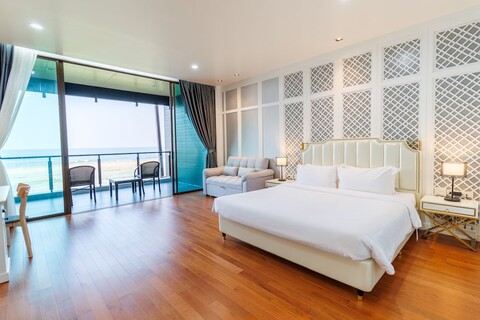 씨 샌드 선 후아힌 바이 JC 케빈 호텔 & 리조트