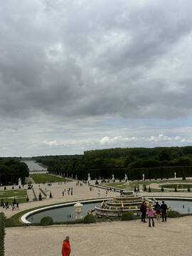 https://dry7pvlp22cox.cloudfront.net/mrt-images-prod/2023/07/07/UKRi/6DvslJT81b.heic?width=480&quality=70