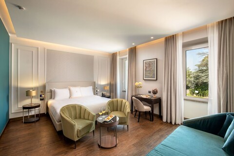 호텔 니콜로 V 4S - 테르메 데이 파피