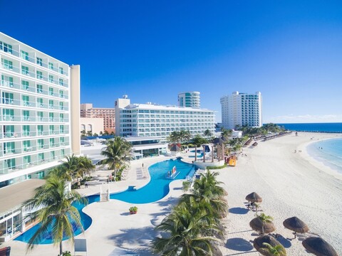 크리스탈 칸쿤 올 인클루시브