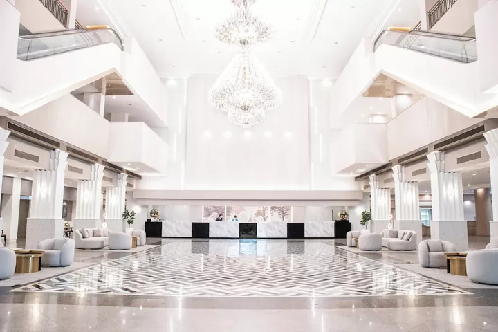 Twin Towers Hotel