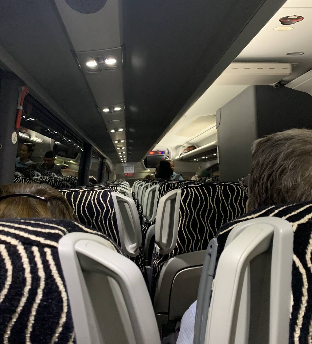 세비야, 리스본-자유톡3