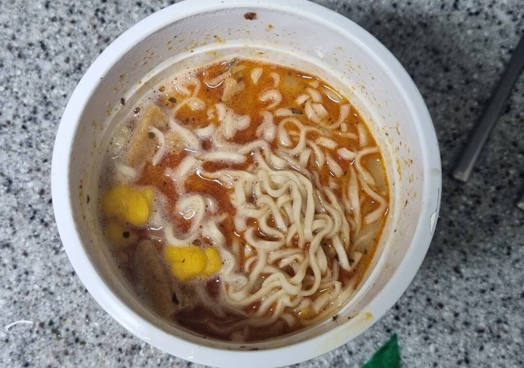 싱가포르-자유톡8