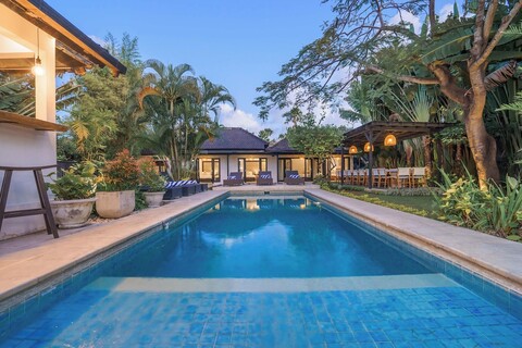 디 아리야나 에스테이트