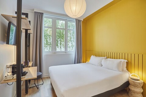 오텔 보콰르티에 몽마르트르