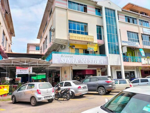 OYO 90568 호텔 수테라 이난암