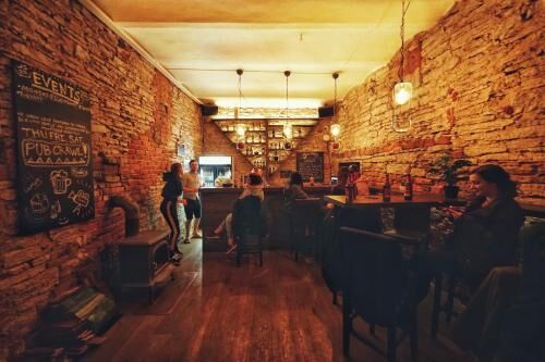 The Monks Bunk Hostel & Bar-i