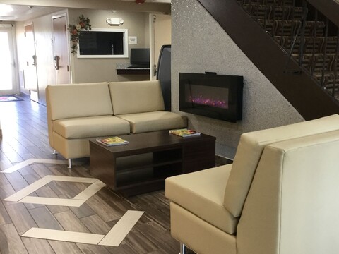 슈퍼 8 바이 윈덤 사우스 홀랜드