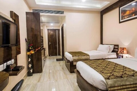 호텔 마드후반 팰리스