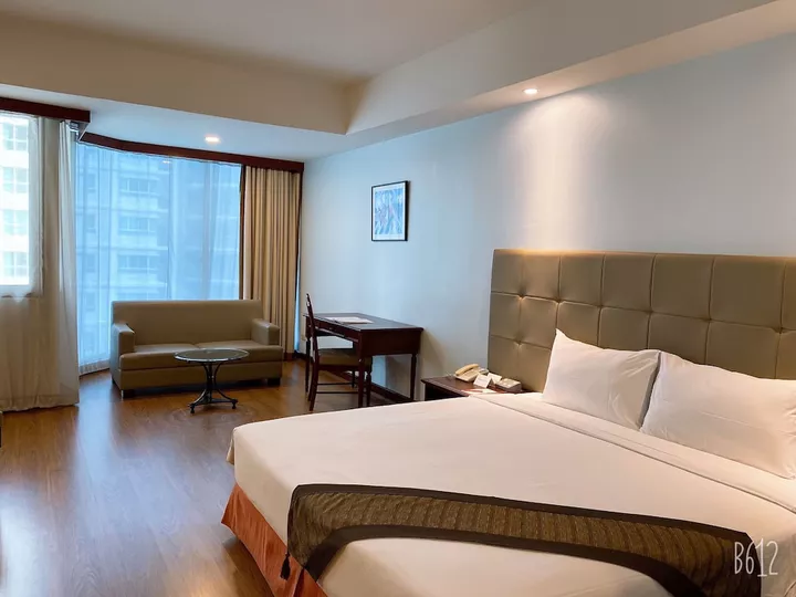 Tai-Pan Hotel