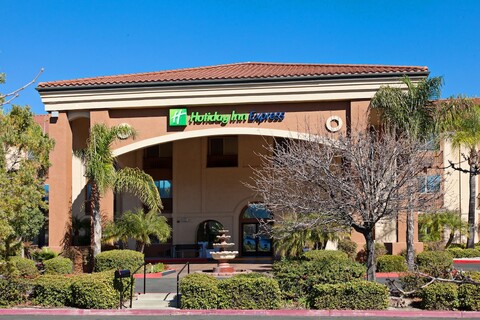 홀리데이 인 익스프레스 테메큘라 바이 IHG