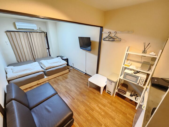 room detail thumbnail 0