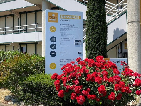 프르미에르 클라세 라로셸 쉬-앙굴린