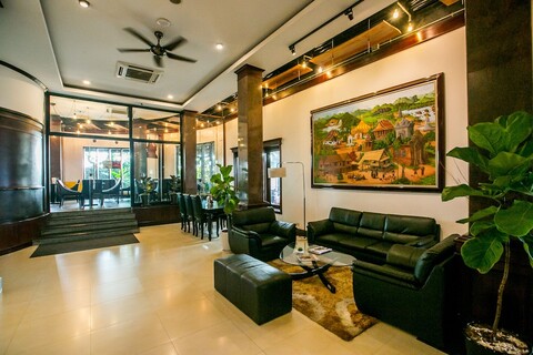 시즌스 리버사이드 호텔