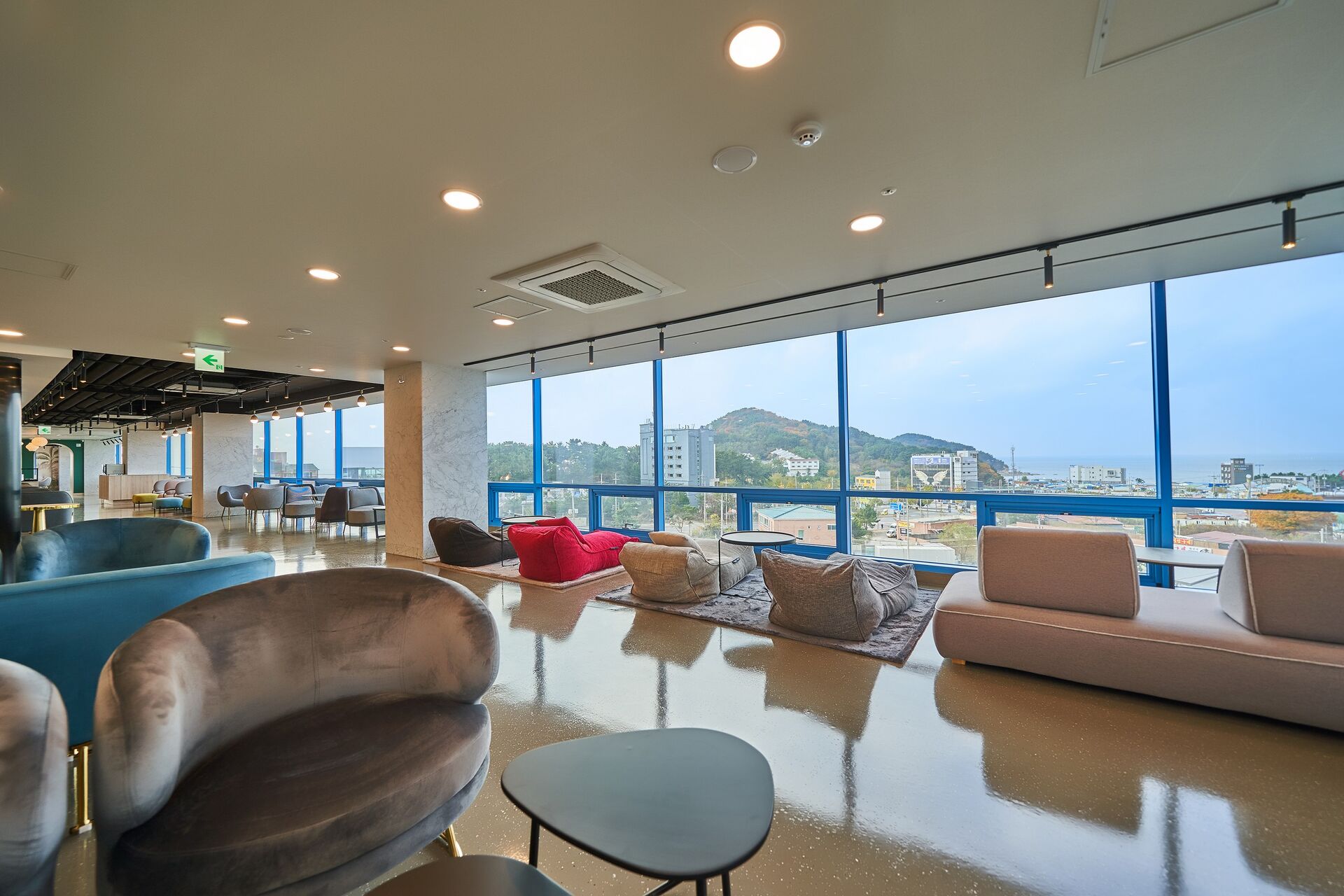 JN PARK HOTEL Lobby
