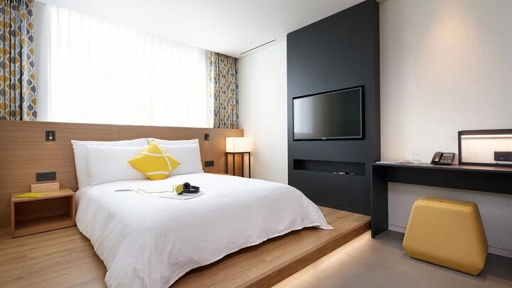 room detail thumbnail 0