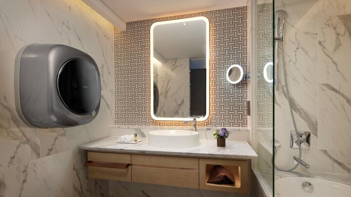 room detail thumbnail 1