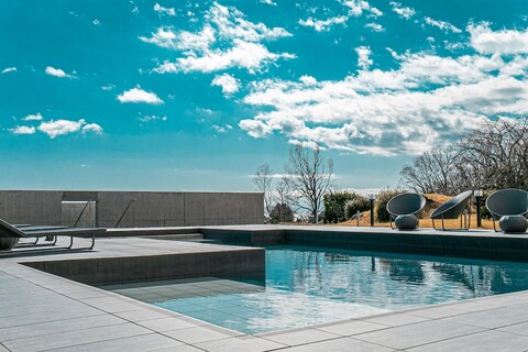 더 살롱, 이즈 코겐 호텔 & 리조트