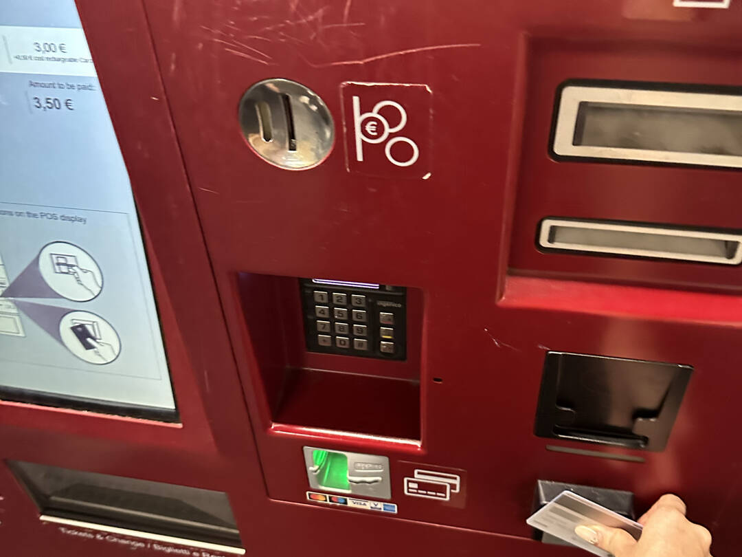 로마 교통권 구매 - 지하철역 / Tabacchi :마이리얼트립