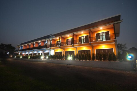 디 아이런 호텔