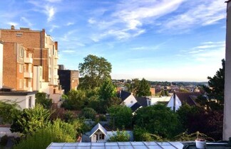 Calm, green & birdsong