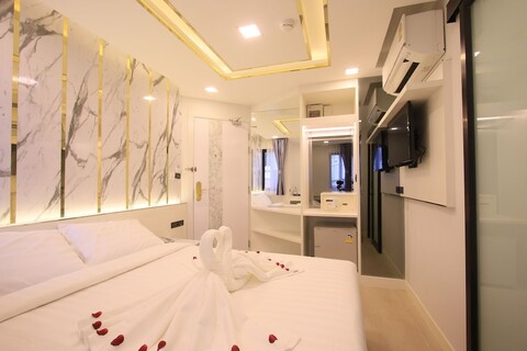 프라투남 아트리움 호텔