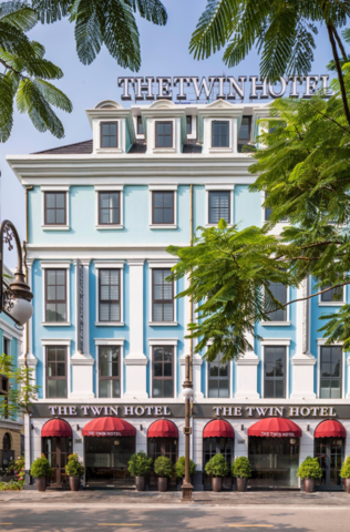 The Twin Hotel