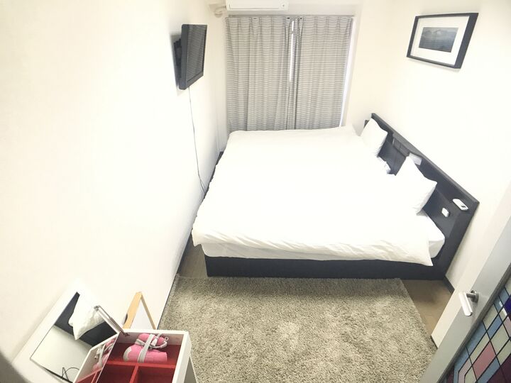 room detail thumbnail 0