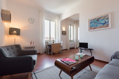 오그니산티 디자인 바이 메가