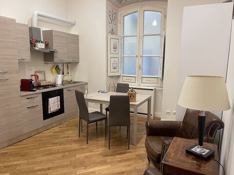 카사 클라우디아 줄리오 체사레