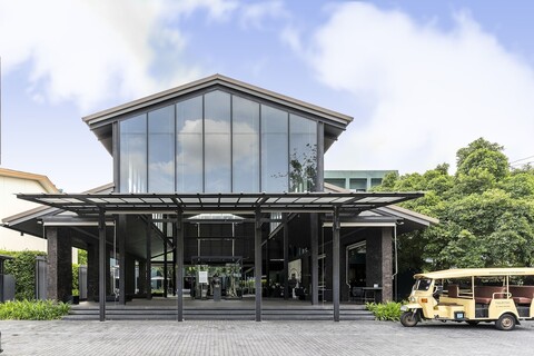 시어터 레지던스