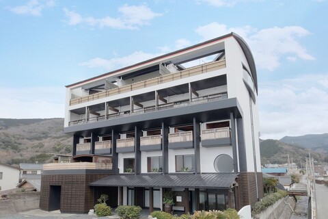 아카네이로노우미 아루지스