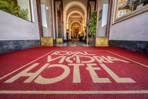 로열 빅토리아 호텔